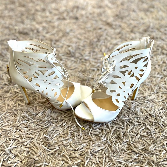 Guess Heels - Picture 1 of 5